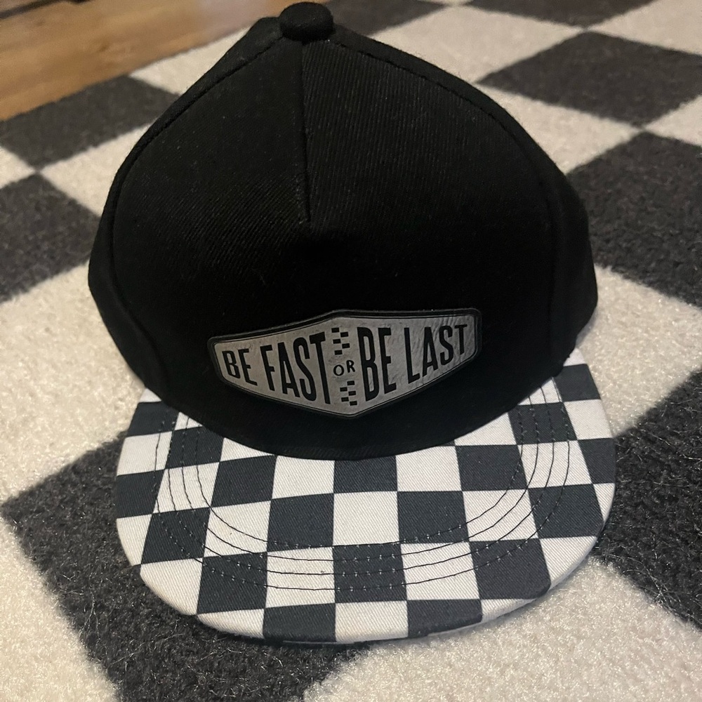 Sunny nest youth hat black and white checker
